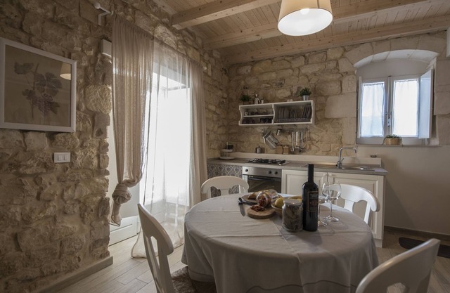 Ferienhaus SABIR ca. 1 km vom Zentrum von Modica Bassa entfernt