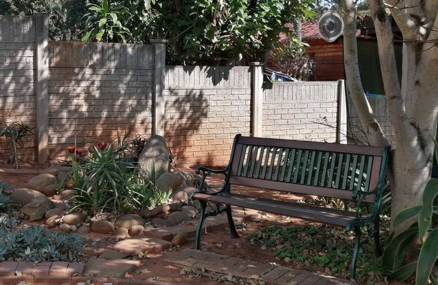 Sacredsutine Garden Studio, Durban Nord