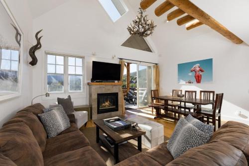 Saddle Ridge J2 home