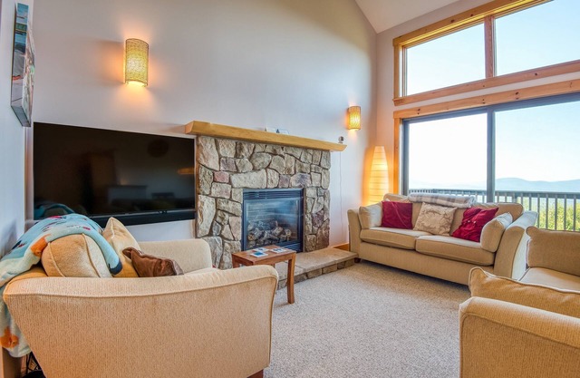 Saddleback - Rock Pond Condo Green Drake #5 - Ski in/Ski out!