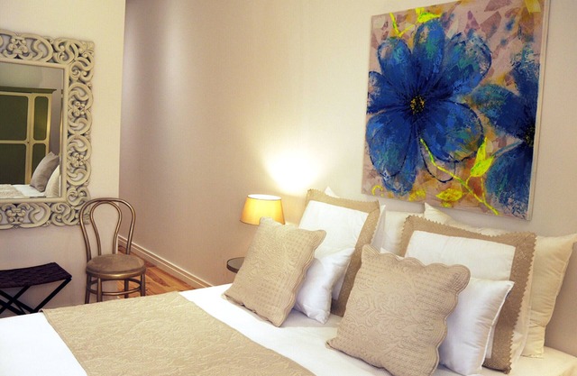 Refurbished apartment with air conditioning in the center of Setúbal