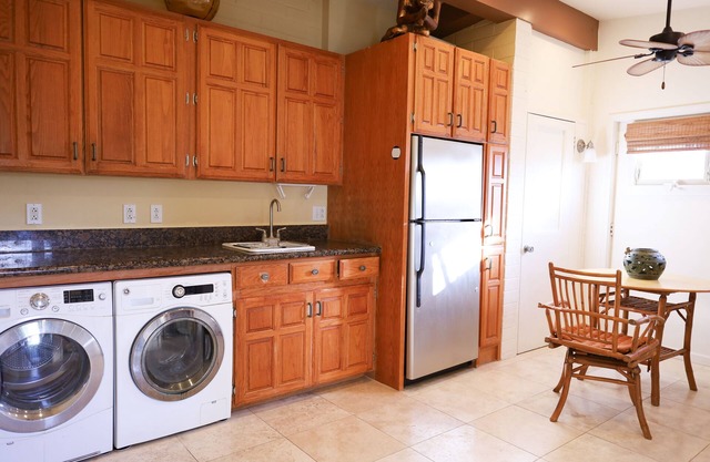 Safe + Clean 1BD/ 1BA surrounded by organic garden