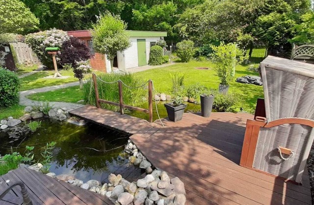 Safe Haven, fenced, fireplace, sauna, 3 bedrooms, 2 bathrooms
