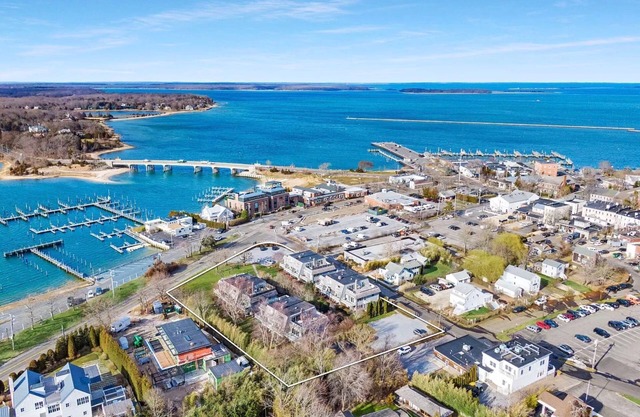 Sag Harbor Duplex w/Patio, Smart Home & Boat Slip