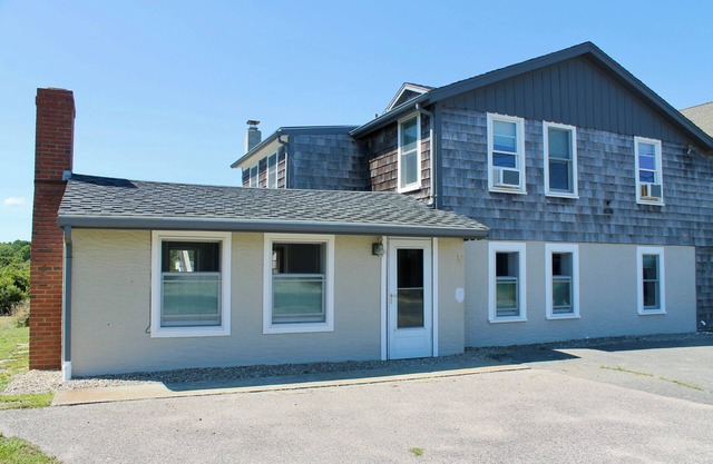 Sagamore Beach large group rental across from private beach!