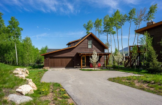 Sage Lodge - Luxury Rental, Walk to Clubhouse!