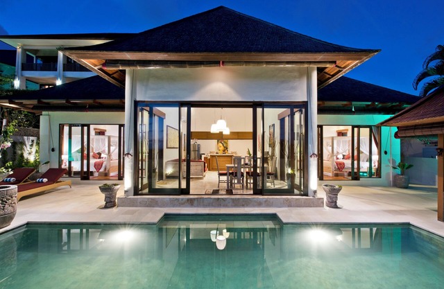 Sahaja 6 Private Villa in Real Bali, umgeben von Reisfeldern