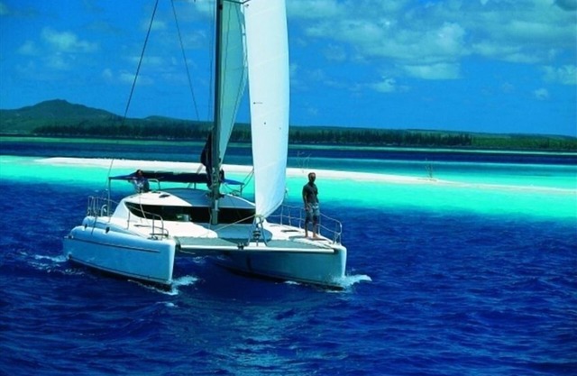* SEGEL * DEINE EIGENE PRIVATYACHT! TAGESAILS AUF HAMPTONS # 1 KATAMARAN