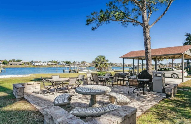 Sailmakers Place 302