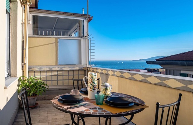 Sailor's Terrace - Cozy Apt!