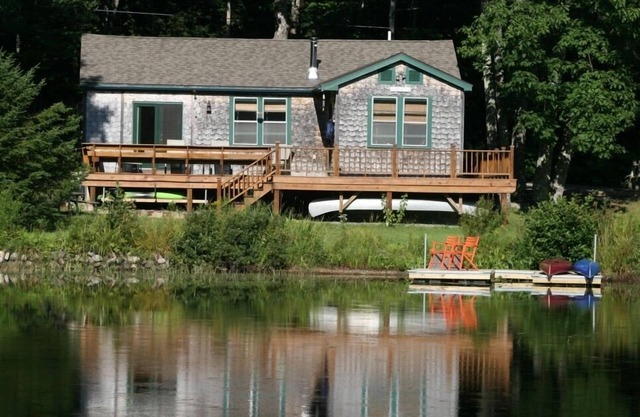 St. George See, Charming Waterfront Cottage