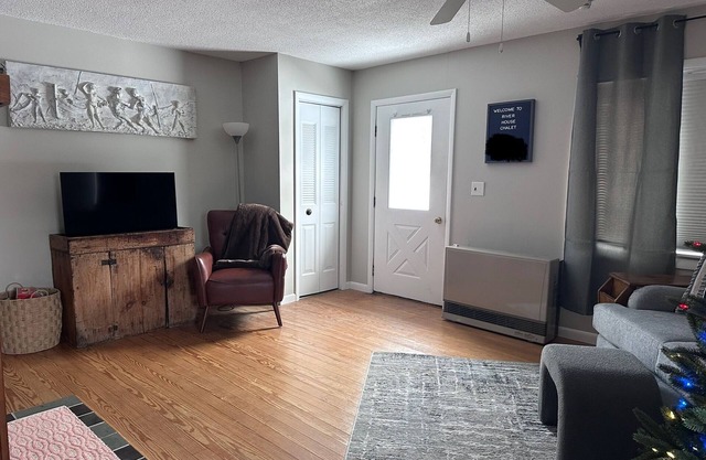 Saint Lawrence River Chalet