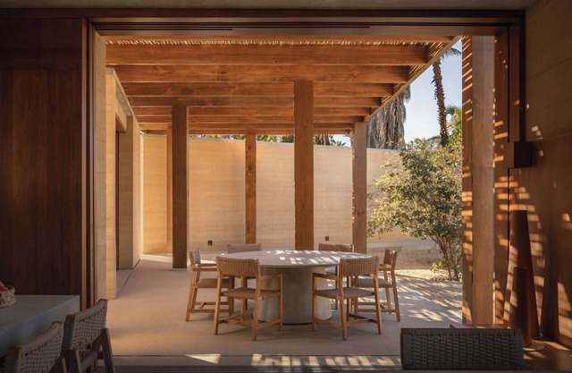 Salara - 5 Bedroom Sand Wall Residence in Pescadero