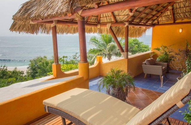 Salchi Bay Beach House