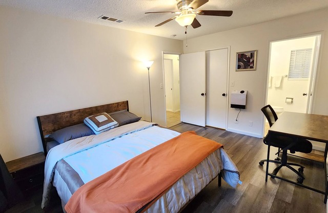 SALE! Peaceful, Clean, 4x Queen Bed, Spacious!
