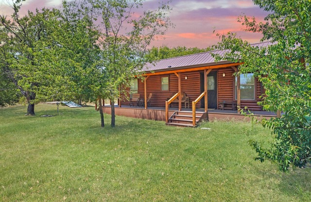 Salesville Serenity log cabin