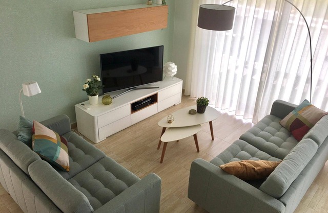 Moderne, neue Villa in Salir do Porto Bucht. Nur noch 1 Stunde von Lissabon!