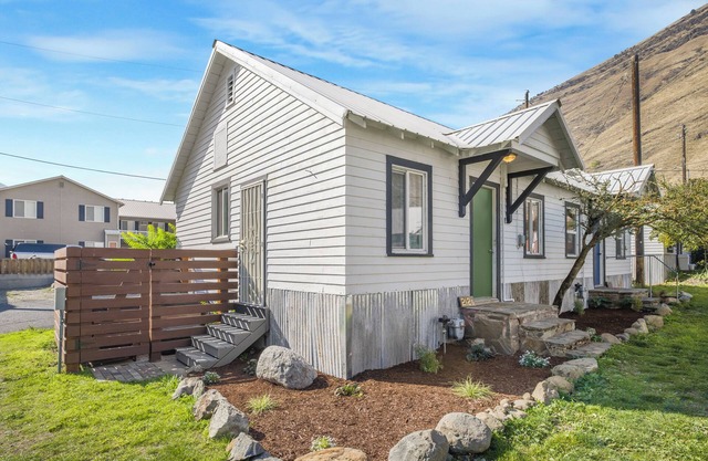 Salmon River Cabin #212