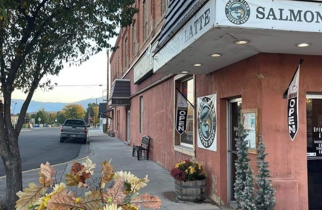 Salmon River Inn