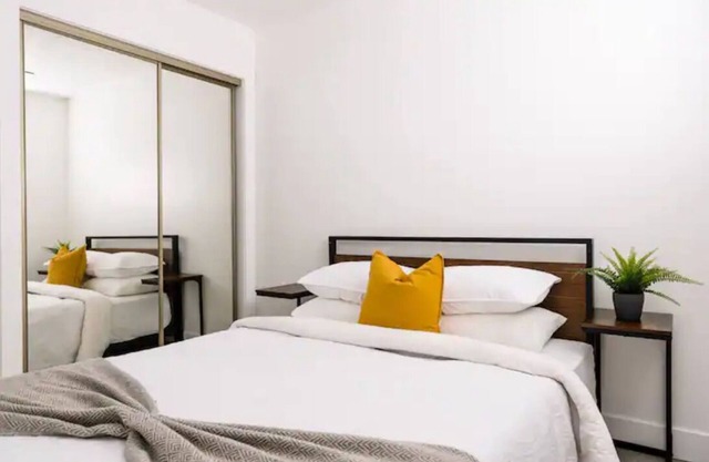 Salt Lake Gem -Remodeled/ 2-bedroom /Pet Friendly