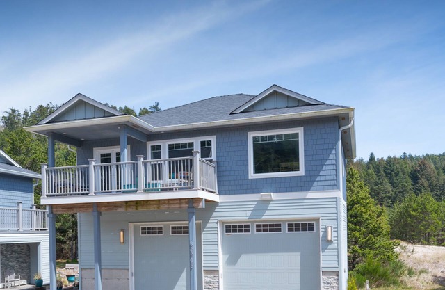 Salt Lyfe Modern 2 Bedroom - 2 min Walk To Beach