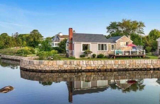 Salt Pond Sunrise View & 5 min to beach, sleeps 7