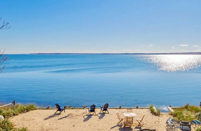 "Salt & Serenity" - Absolute Beachfront Retreat on the North Fork