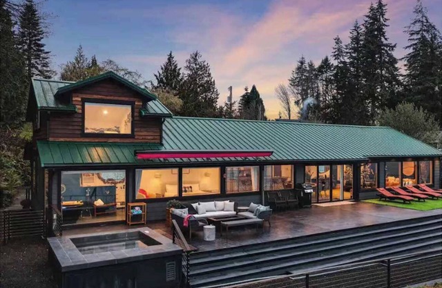 Saltwood | Waterfront, Hot tub, Beach, Wildlife