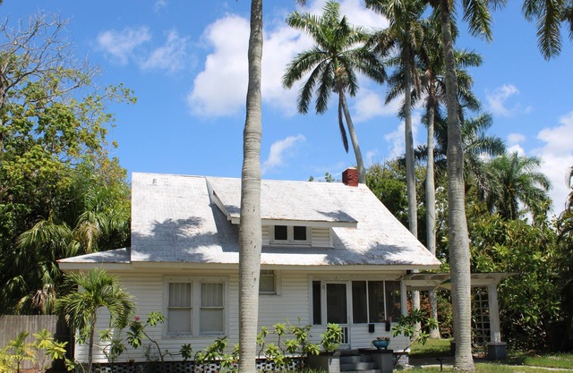 Salty Beaches! Centrally Located. Perfect Getaway!