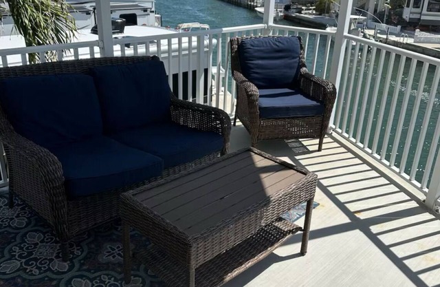 Salty Breezes 285 Charming 2-bedroom house in pleasant Cudjoe Key with WiFi, AC