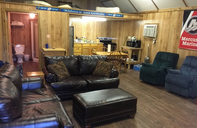 Sam Rayburn Fishermens GetAway Cabin