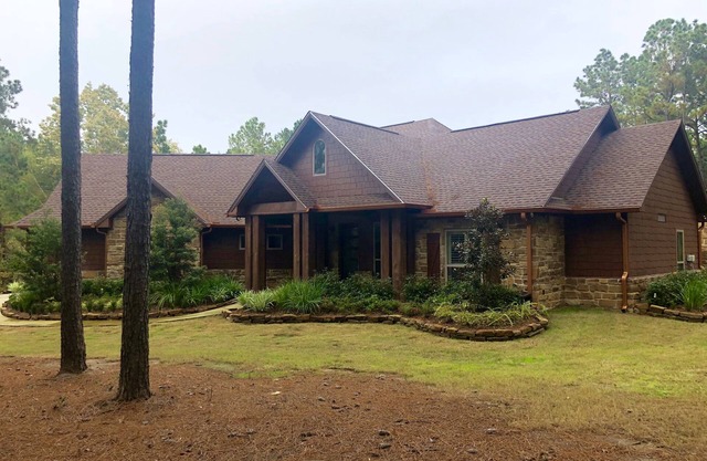 Sam Rayburn LakeFront Home - Erbaut im Jahr 2016