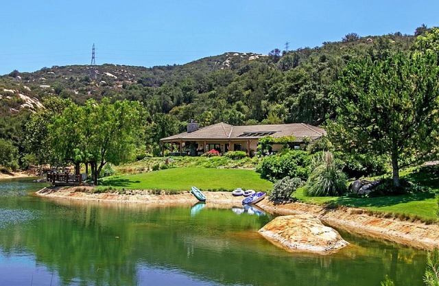 San Diego (Fallbrook) LAKEFRONT Lakehouse im Resortstil mit Pool, Spa, Strände in der Nähe,