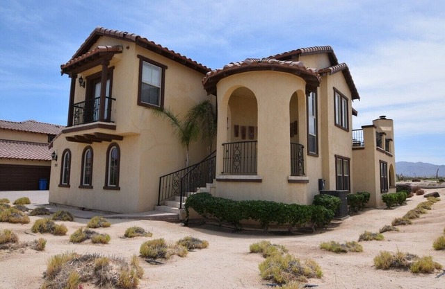 San Felipe Luxurious 3-Bedroom Condo 11-3 with Pool Access