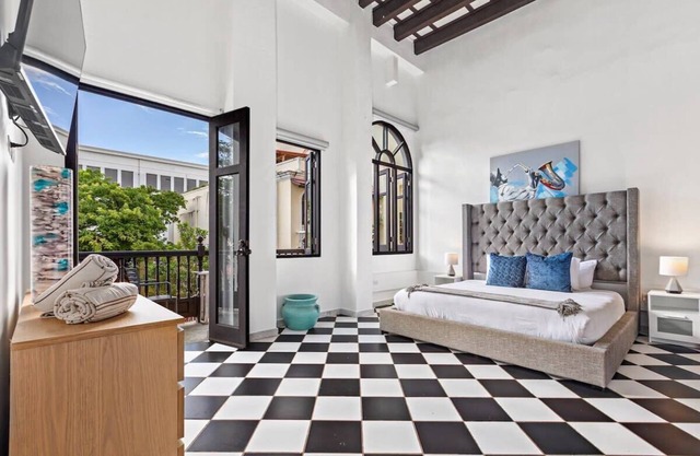 San Francisco Suite 1 Schlafzimmer in bester Lage in der Altstadt von San Juan mit Blick auf die Plaza