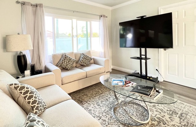 San Gabriel newly renovated comfortable house