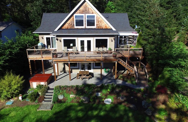 San Juan Island Get-Away mit einer siebenminütigen Fährfahrt nach Guemes Island