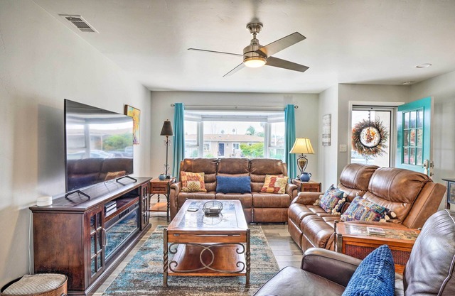 San Marcos Home w/ Patio & Grill - Walk to Lake!