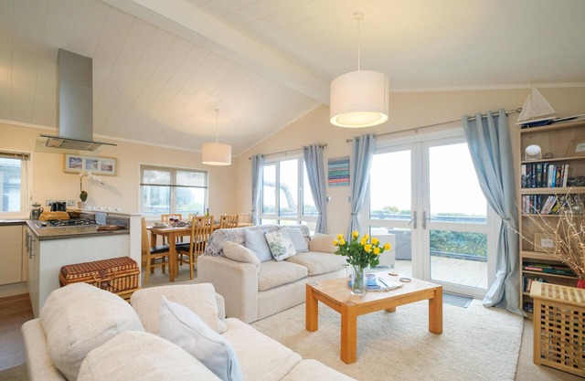 San Remo - sleeps 6 guests in 3 bedrooms