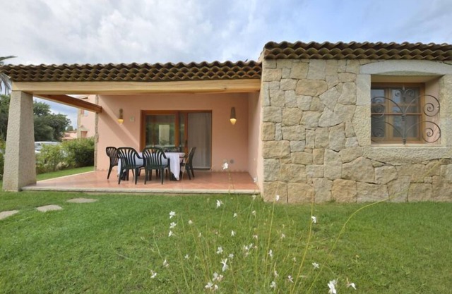 San Teodoro - Residence Le Zagare Ferienhaus mit Garten
