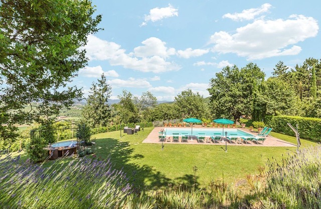 San Veriano - Fünf Schlafzimmer Villa, Schläft 10