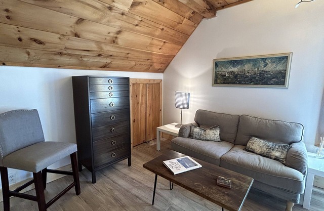 Sanctuary In Gorgeous Natural Setting