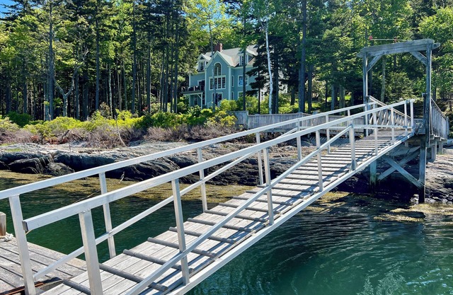 Sanctuary - The perfect waterfront setting for your summer vacation