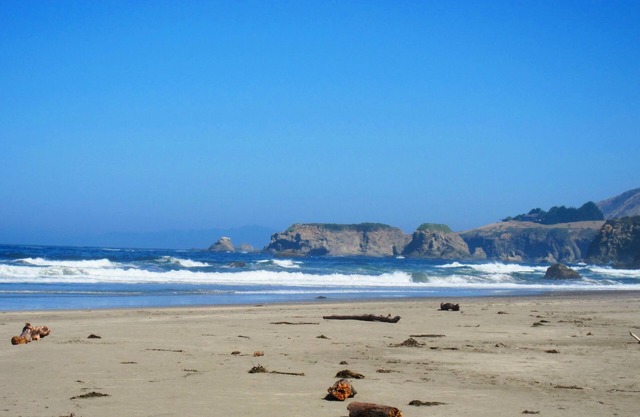 Sand Waves: 3 BR, 3 BA Haus in Fort Bragg, Schlafmöglichkeiten für 6