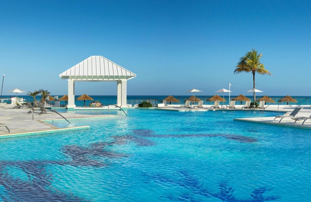 Sandals Royal Bahamian - ALL INCLUSIVE Couples Only