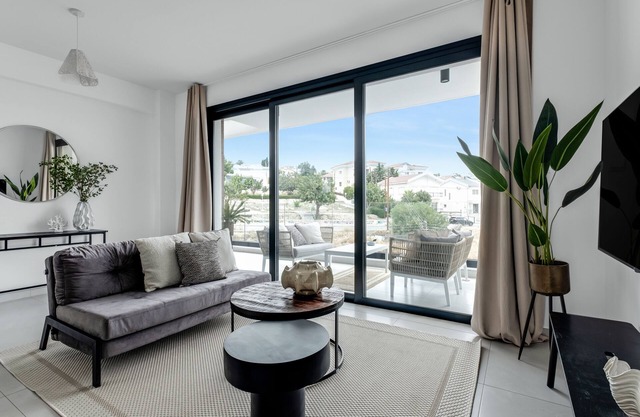 Sanders Elgio - Gepflegtes 3-Zimmer-Appartement mit Dachterrasse