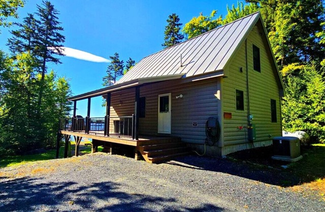 Sanders Point Cabin on Wilson Pond