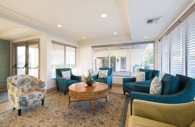 Sandpiper Lodge