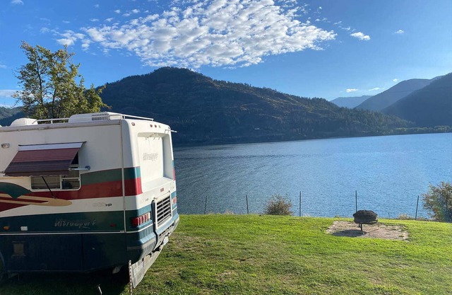 Sandpoint lakefront ranch RV site with fire pit