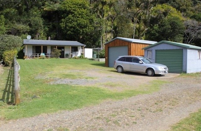 Sandy Bay Beach Retreat